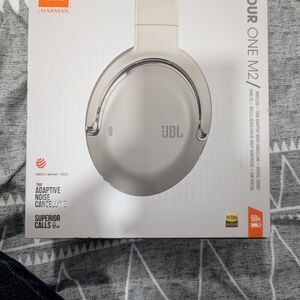JBL Tour One M2 Headphones in Silver
